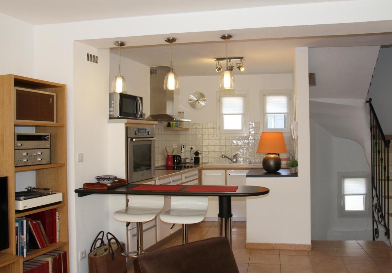 Agreable Maison De Ville Eyragues Εξωτερικό φωτογραφία