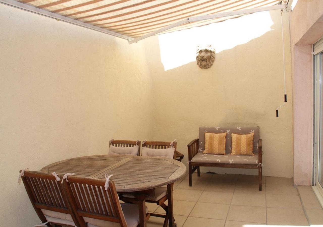 Agreable Maison De Ville Eyragues Εξωτερικό φωτογραφία