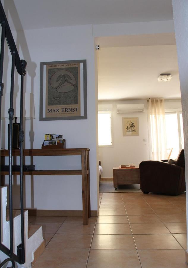 Agreable Maison De Ville Eyragues Εξωτερικό φωτογραφία
