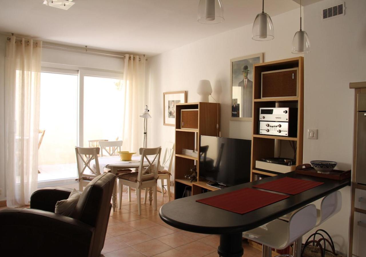 Agreable Maison De Ville Eyragues Εξωτερικό φωτογραφία