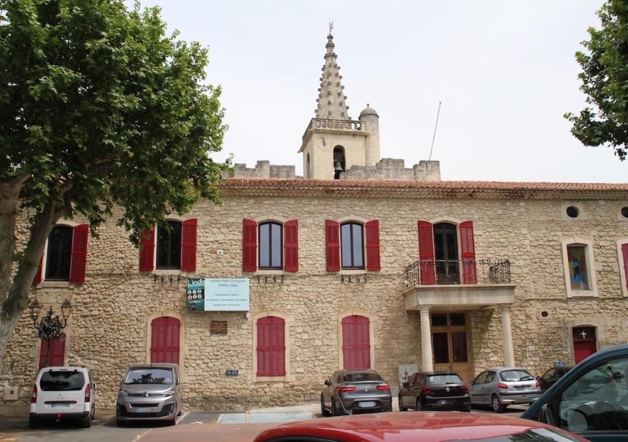 Agreable Maison De Ville Eyragues Εξωτερικό φωτογραφία